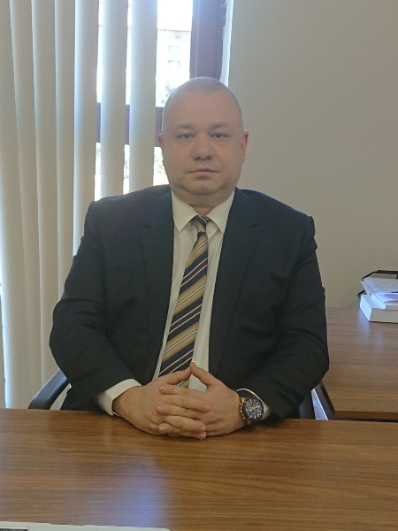 Dr. Öğr. Üyesi Veysel Görücü
