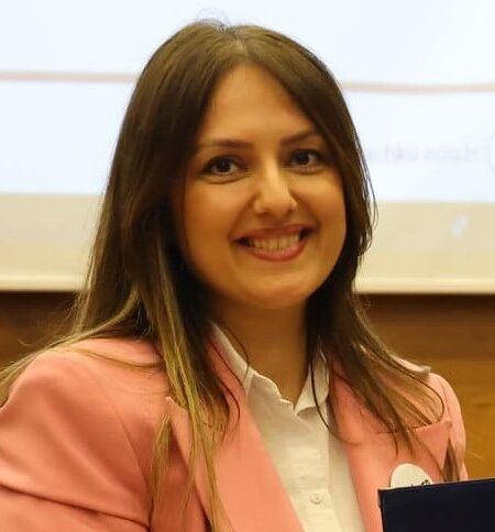 Doç. Dr. Zeynep Özgüner